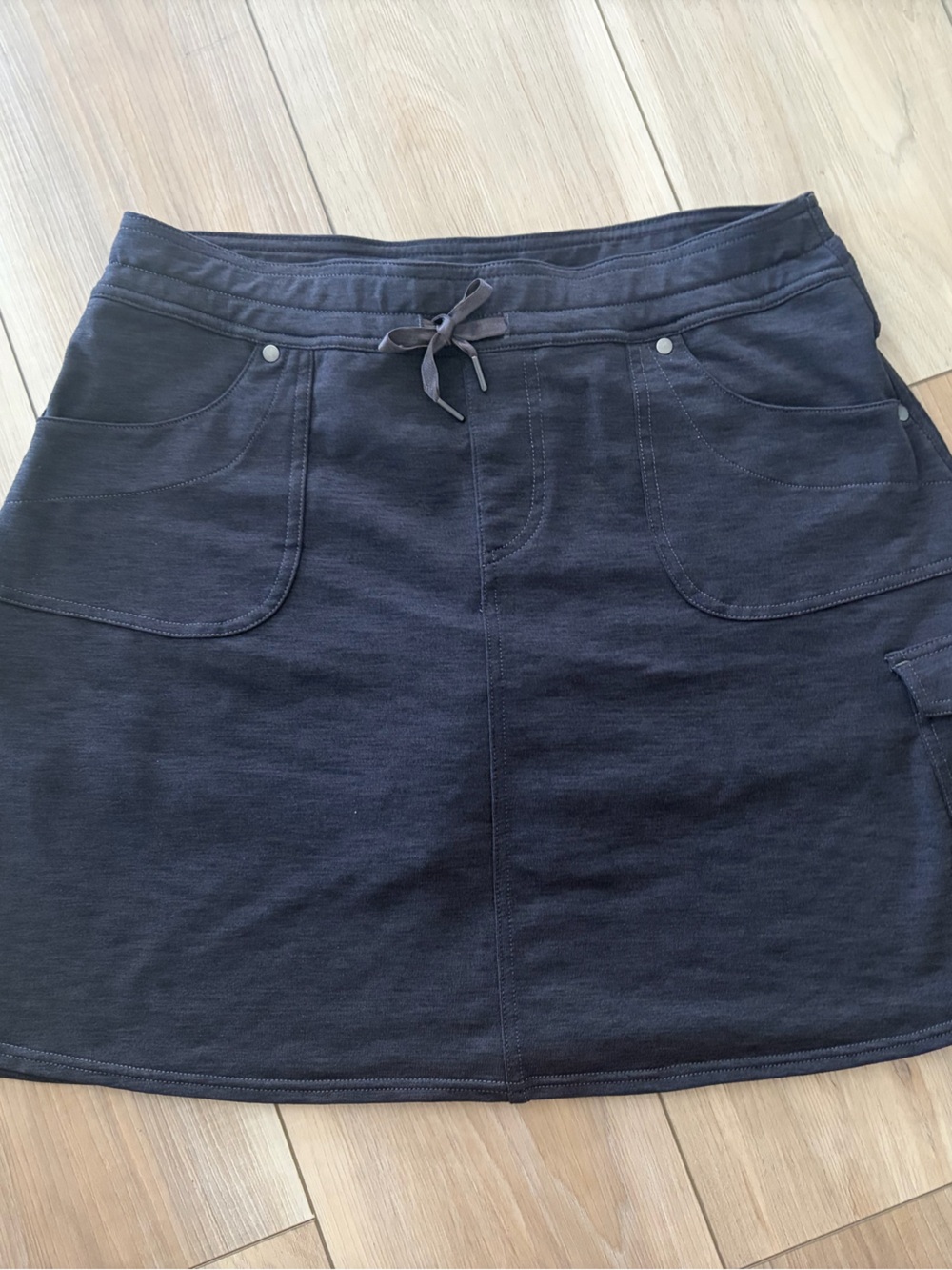 Kuhl Women's Charcoal Drawstring Pocket Skirt